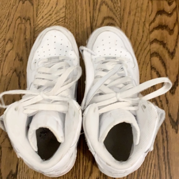 Air Force 1 mids - Picture 1 of 3